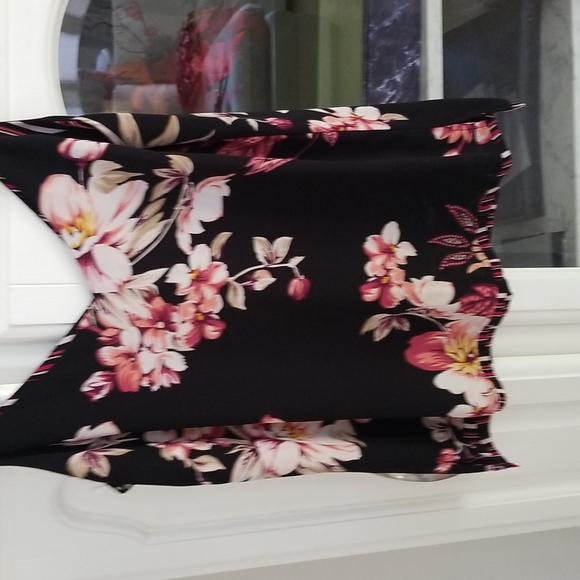 Whitehouse black market reversible tank top - Picture 4 of 4